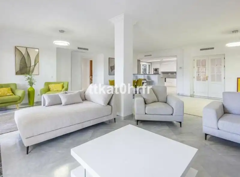 Sala d'estar de Planta baixa de lloguer en Marbella amb Aire condicionat, Calefacció i Terrassa