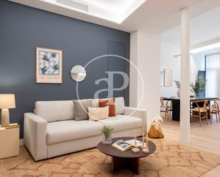 Living room of Flat to rent in  Madrid Capital  with Air Conditioner, Heating and Storage room