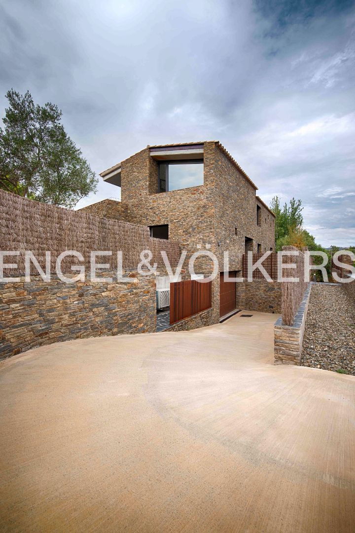 Exterior view of House or chalet for sale in Cadaqués  with Heating and Terrace