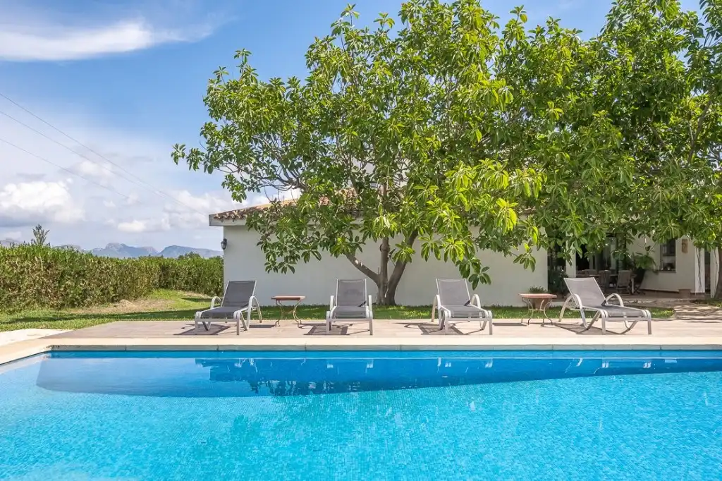 Swimming pool of Country homes for sale in Alcúdia  with Air Conditioner, Heating and Private garden