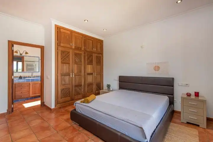 Dormitori de Finca rústica en venda en Felanitx amb Aire condicionat, Jardí privat i Terrassa