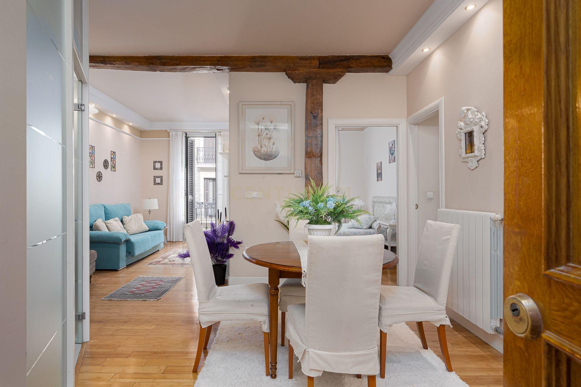 Dining room of Apartment for sale in Donostia - San Sebastián   with Oven, Washing machine and Microwave