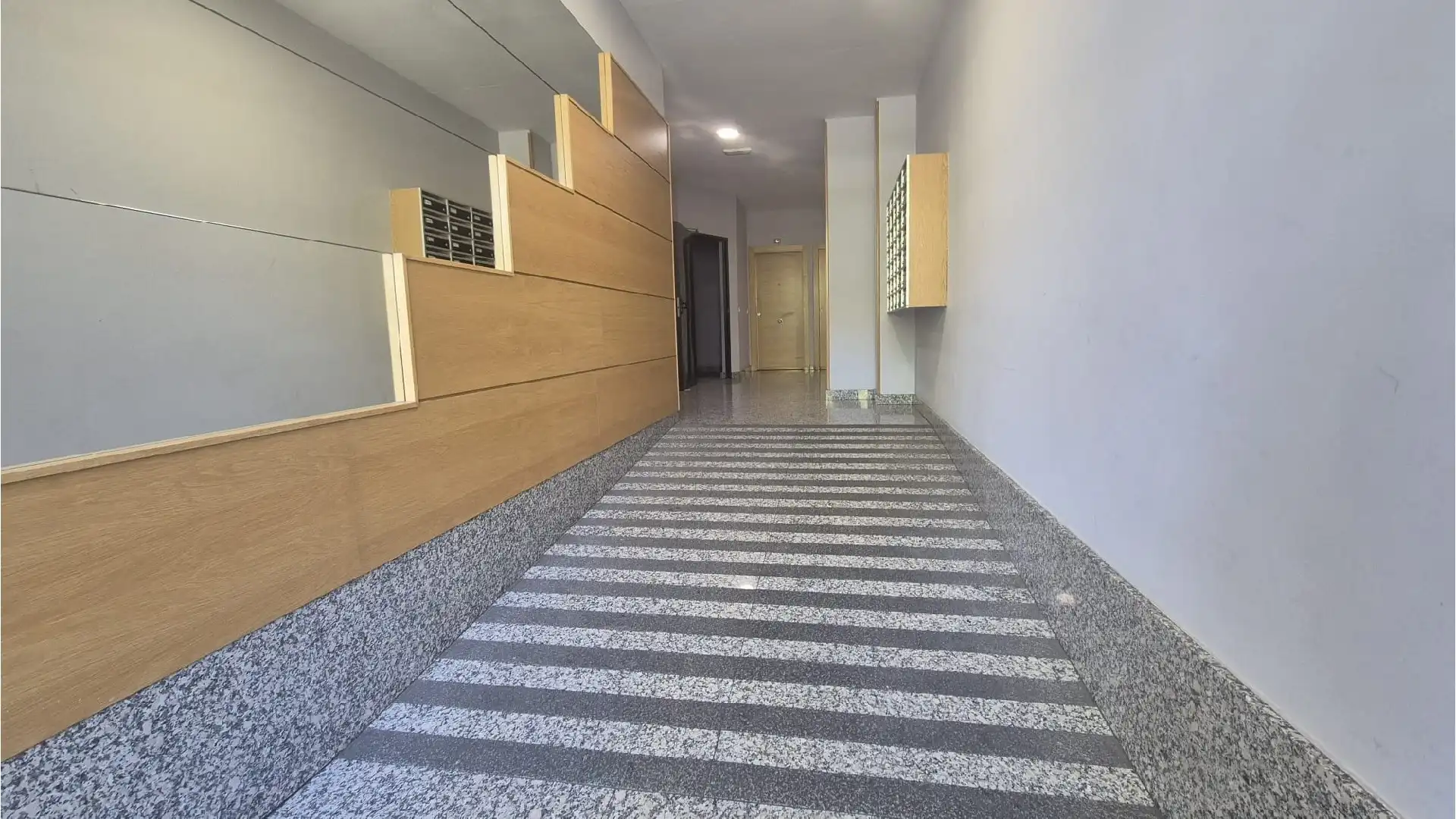 Apartment with lift to rent in AV RAMON CARANDE, imagen 9