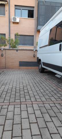 Garaje en Venta en Calle de Berrocal en Butarque