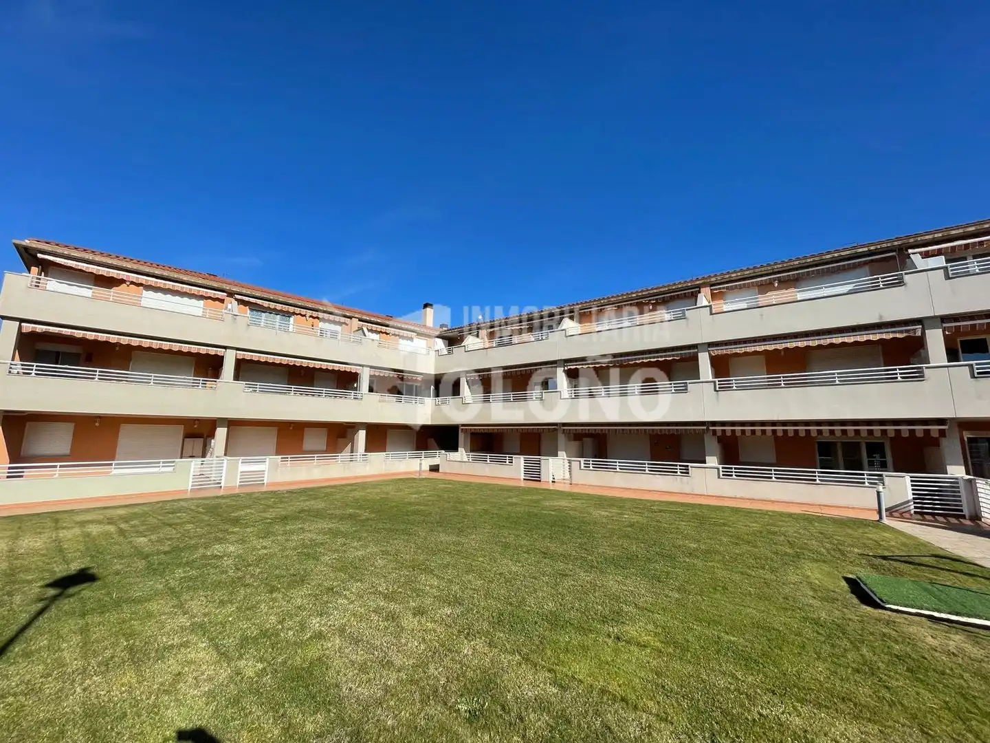 Vista exterior de Apartamento en venta en Alesanco con Calefacción, Terraza y Trastero