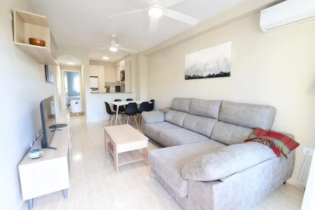 Sala de estar de Apartamento de alquiler en Orihuela con Aire acondicionado, Amueblado y Balcón