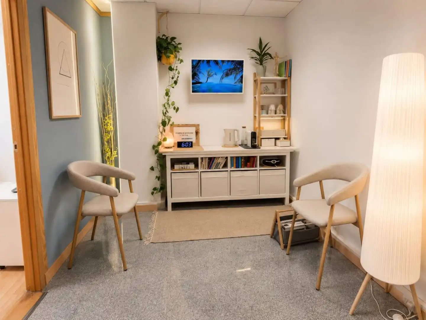 Sala de estar de Oficina de alquiler en Ansoáin / Antsoain con Aire acondicionado y Calefacción