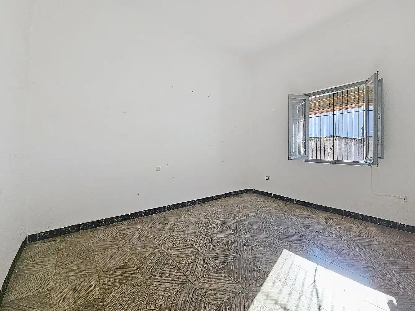 Casa o xalet en venda a MONTERO, Sta. Marina - San Andrés - San Pablo - San Lorenzo