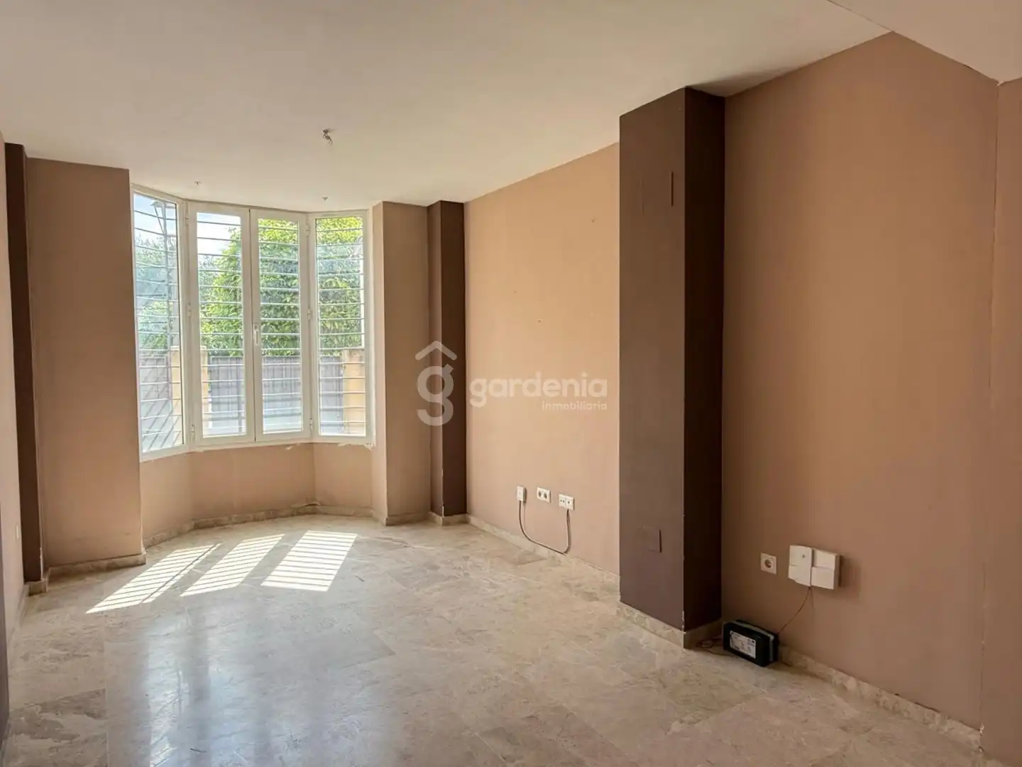 Casa adosada en venta en Castilleja de la Cuesta con Aire acondicionado y Terraza
