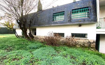 Vista exterior de Casa o xalet en venda en Soto del Real amb Calefacció, Jardí privat i Piscina