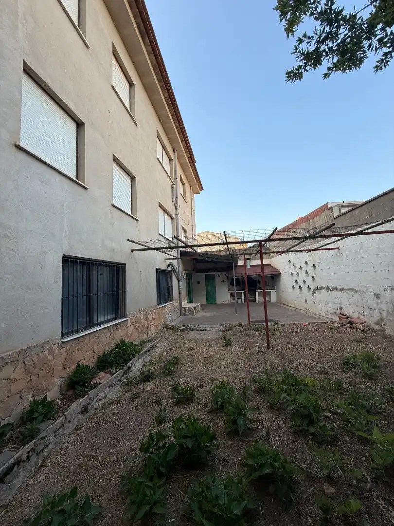 Exterior view of Flat for rent in Munera  with Heating, Private garden and Terrace