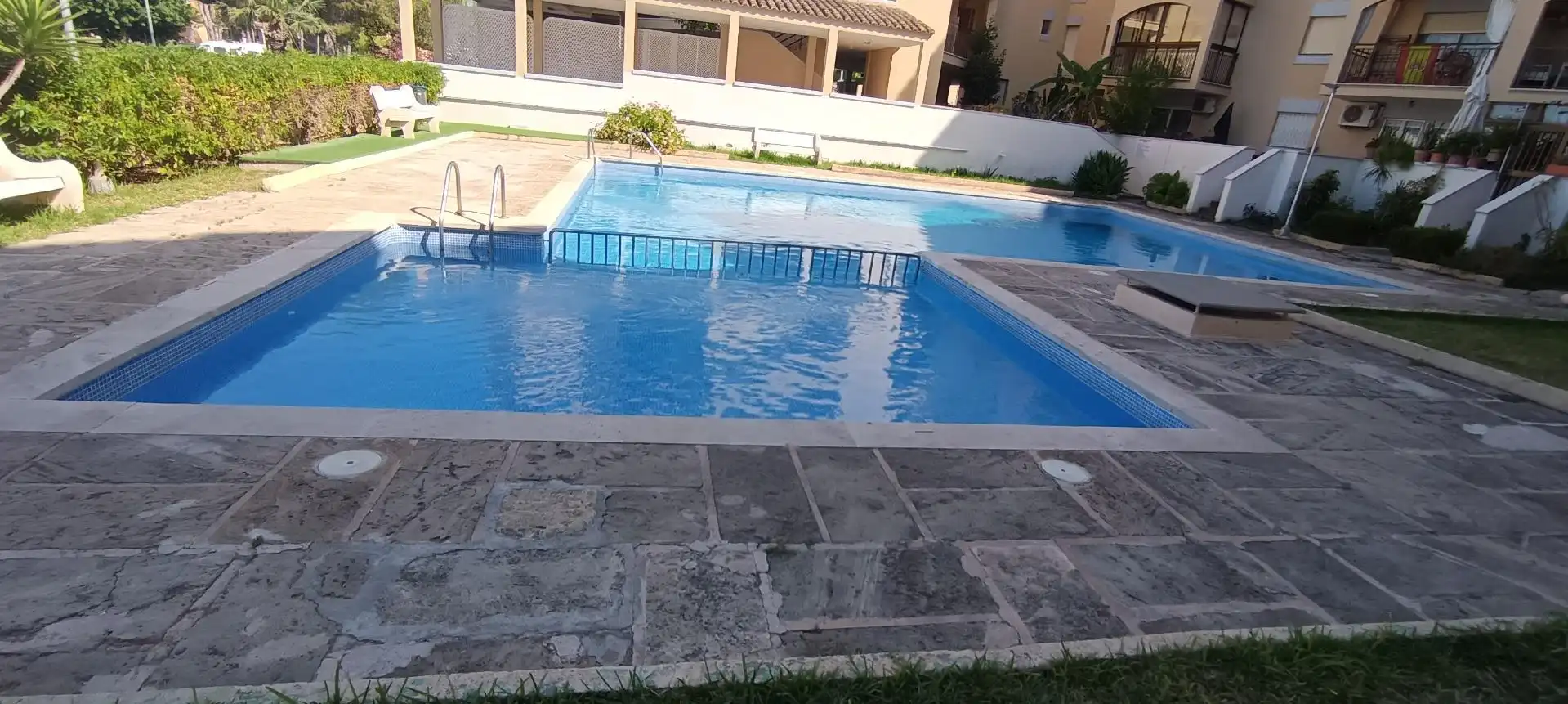 Piscina de Pis de lloguer en Calvià amb Terrassa, Moblat i Alarma