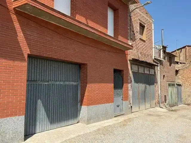 Exterior view of Houses for sale in Torrente de Cinca  with Air Conditioner, Private garden and Furnished