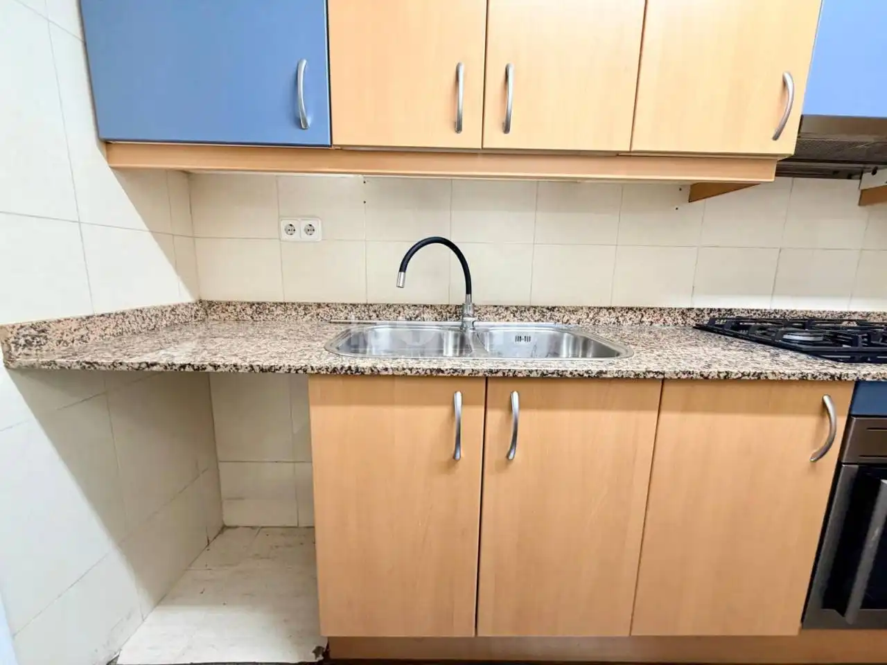 Cuina de Apartament en venda en Vic amb Calefacció