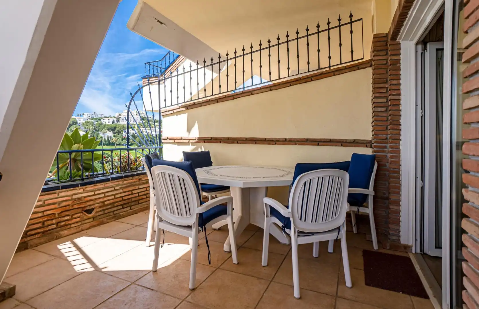 Ático en venta en Calle Severiano Ballesteros de Riviera, Riviera del Sol
