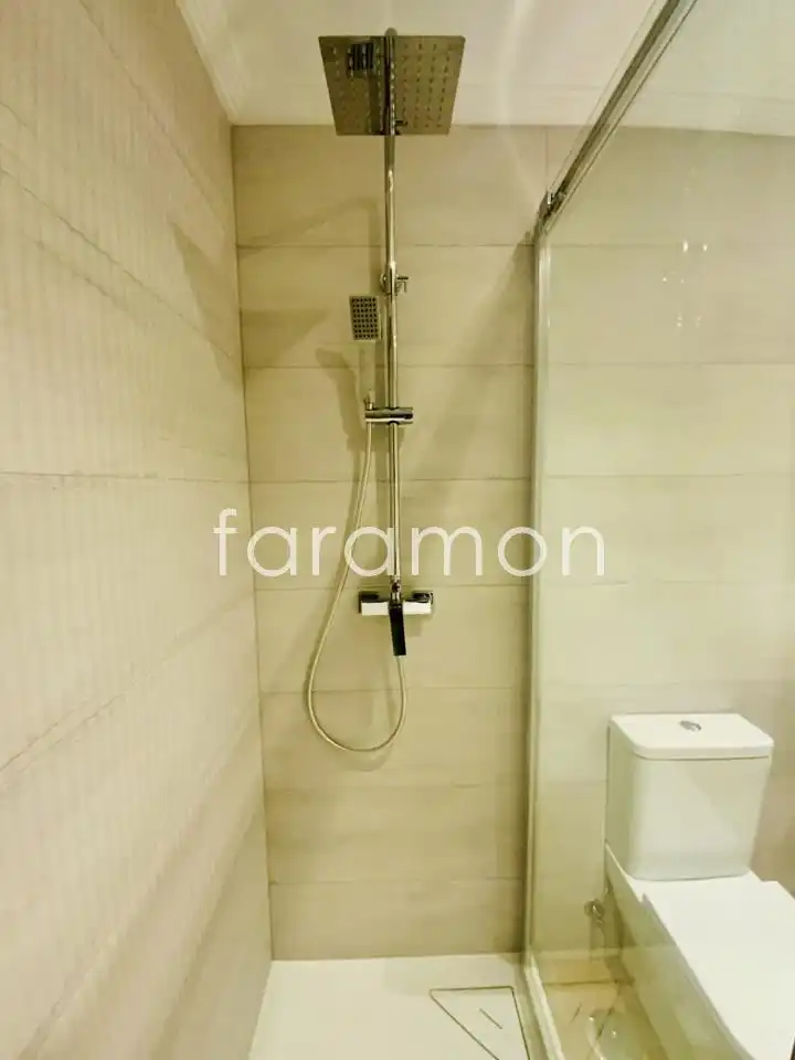 Baño de Piso en venta en Sanxenxo con Terraza, Trastero y Internet