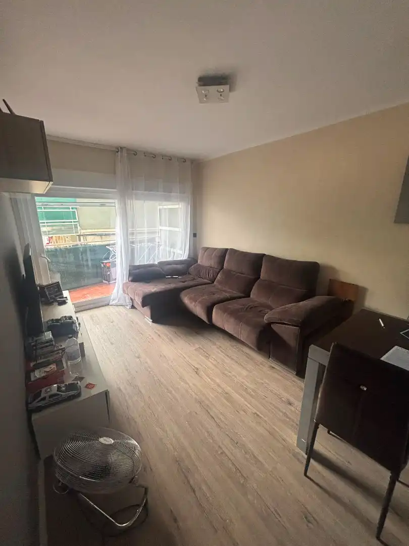 Sala de estar de Piso en venta en Martorell con Parquet, Terraza y Horno