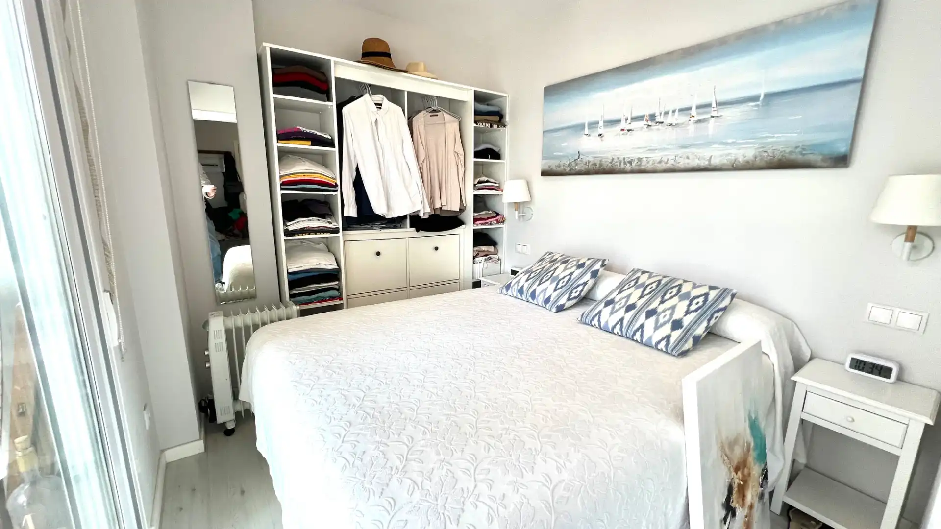 Bedroom of Apartments for sale in Calvià  with Air Conditioner, Terrace and Furnished