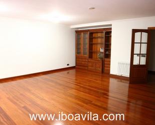 Living room of Flat to rent in Pontevedra Capital   with Heating, Parquet flooring and Storage room