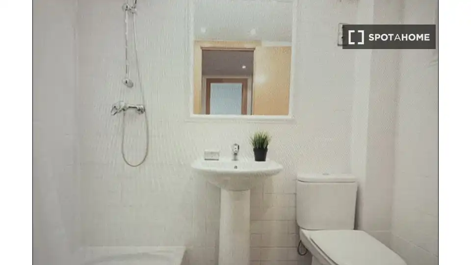 Piso con terraza en alquiler en Ciutat Vella, imagen 5