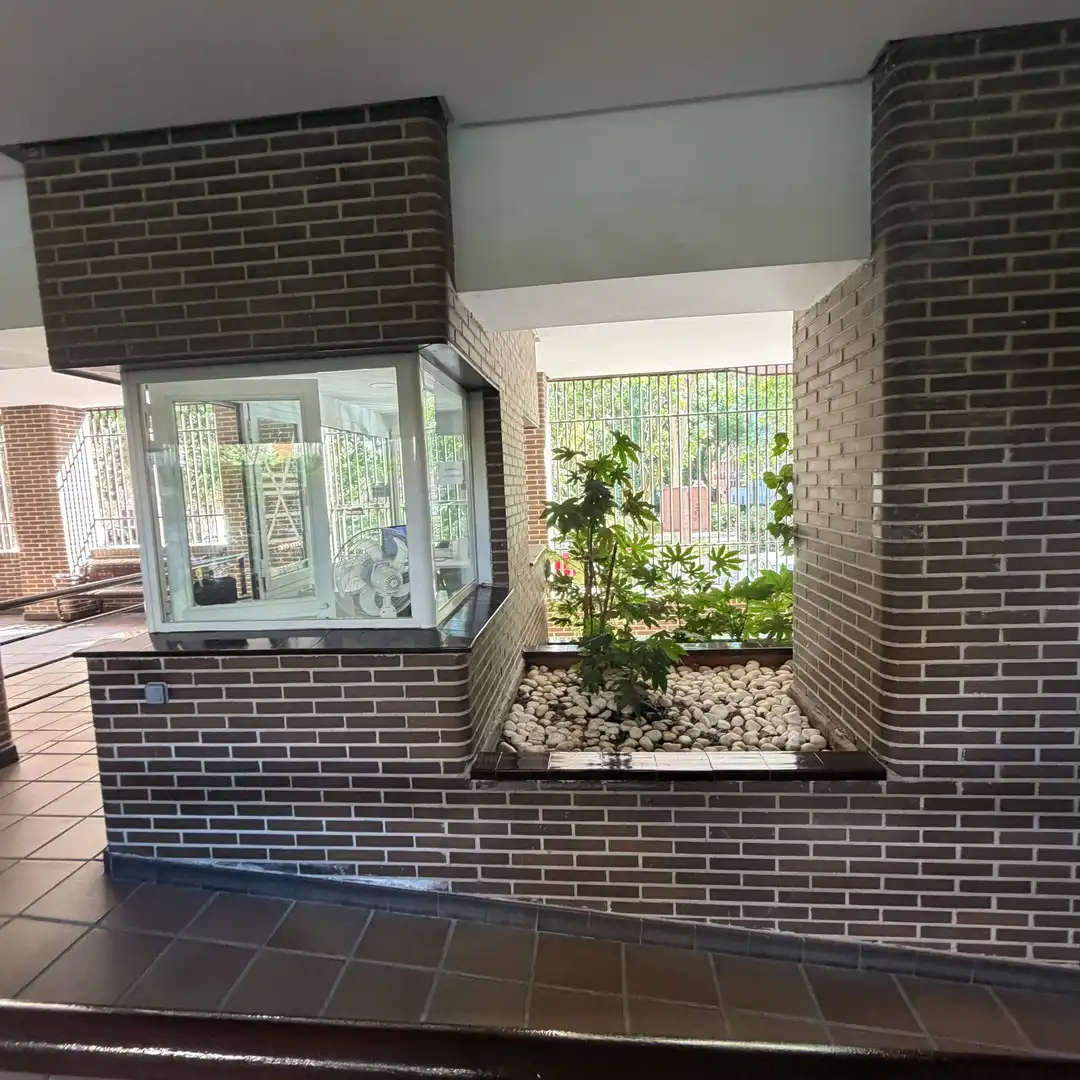 Terraza de Piso en venta en Madrid con Piscina comunitaria