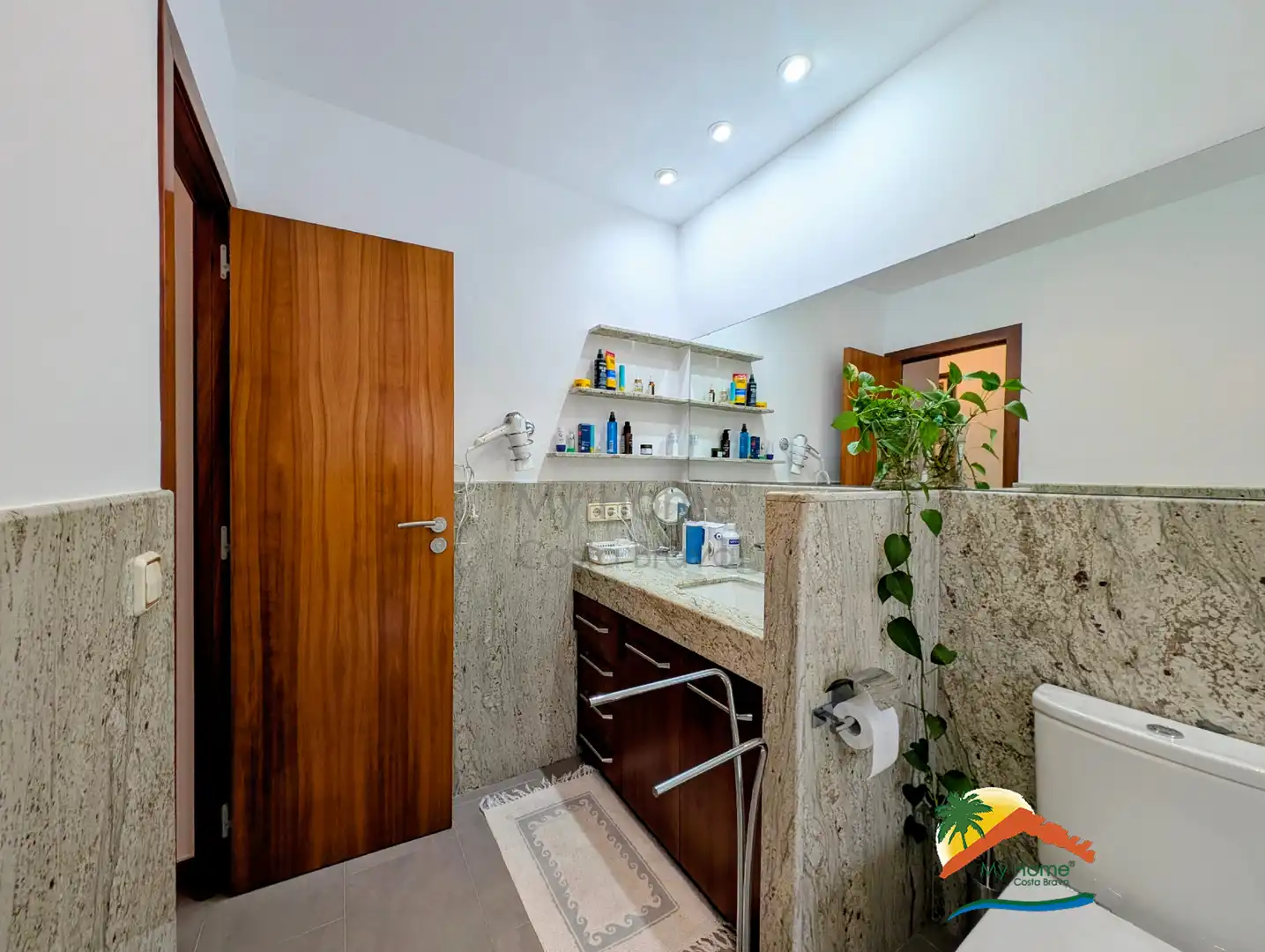 Baño de Casa o chalet en venta en Lloret de Mar con Aire acondicionado, Calefacción y Jardín privado