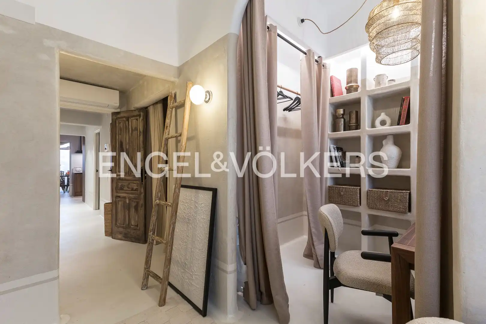 Attic for sale in Sants