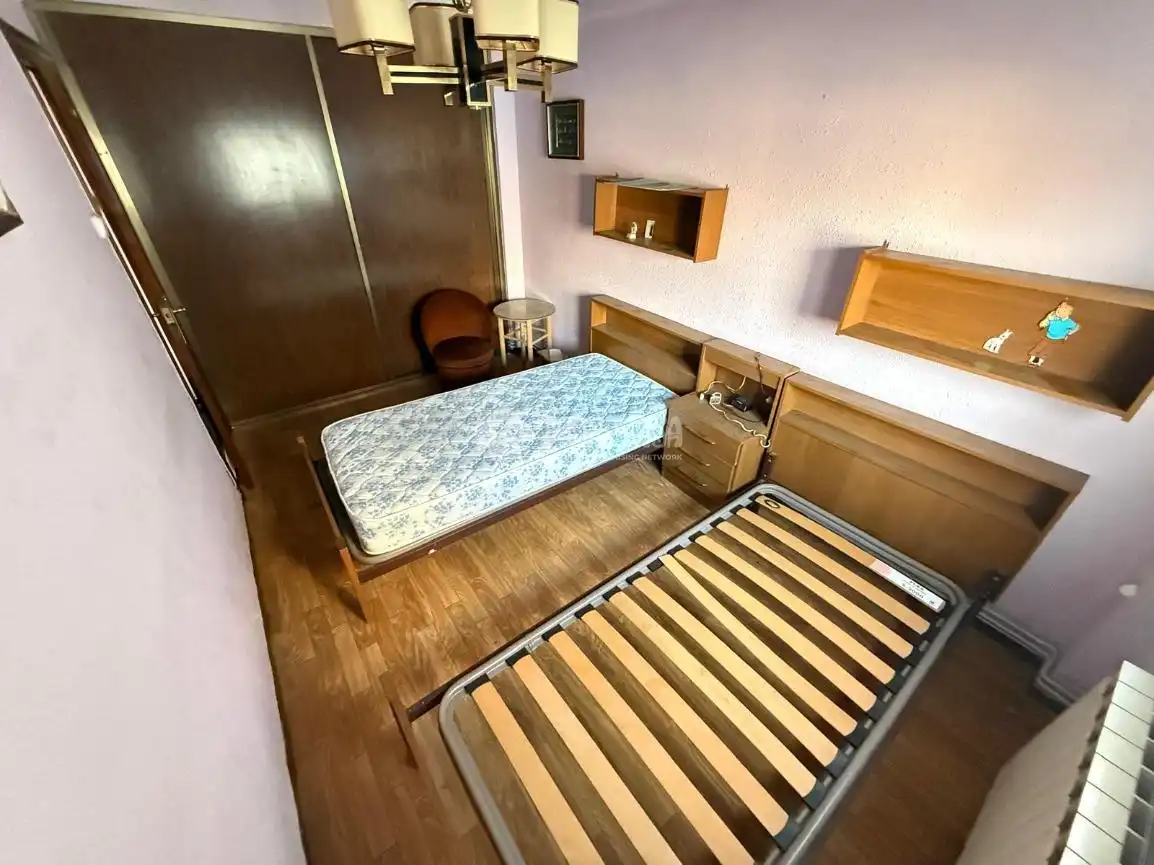 Bedroom of Flat for sale in Zaragoza  with Heating