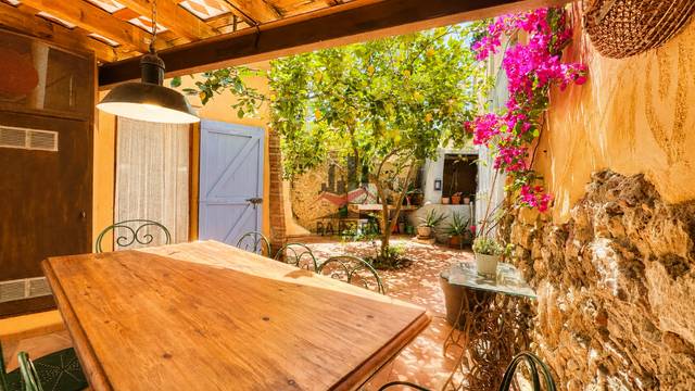Finca rústica en Venta en de Cristòfor Colom en Vilabertran