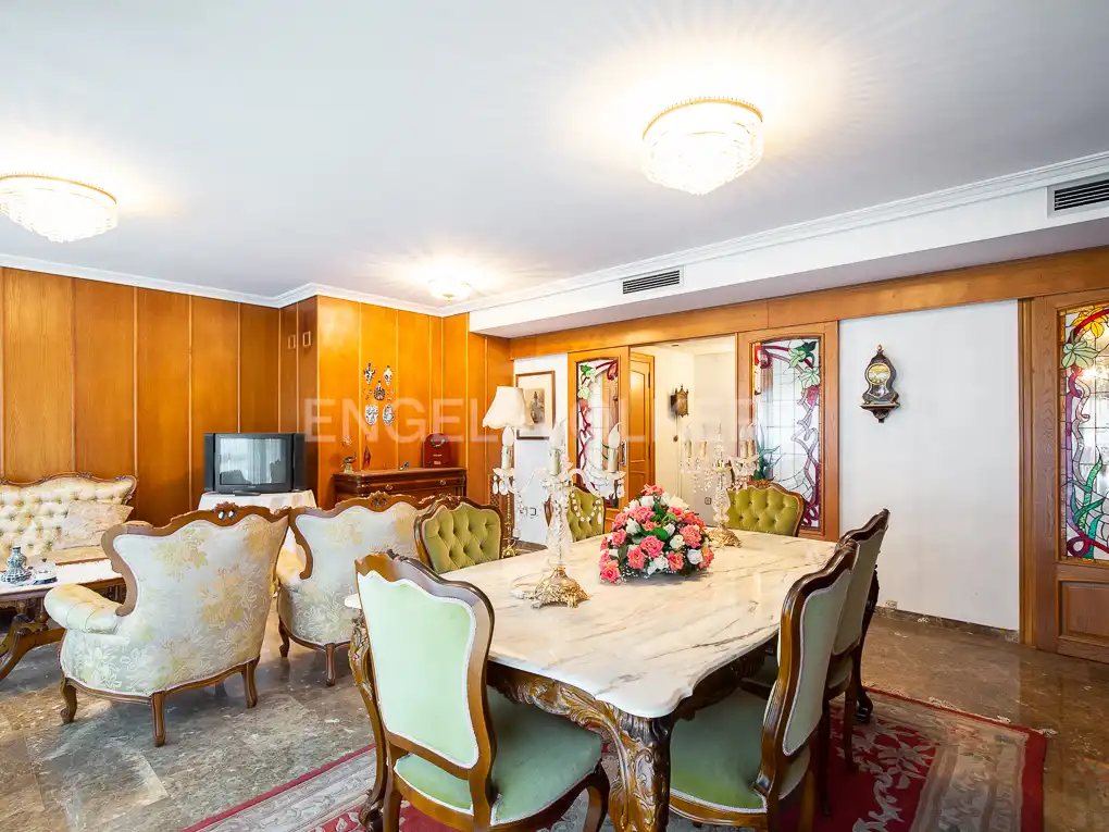 Dining room of Flat for sale in Valencia  with Air Conditioner, Heating and Balcony