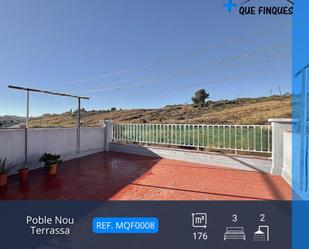 Exterior view of Duplex for sale in Terrassa  with Heating, Terrace and Balcony