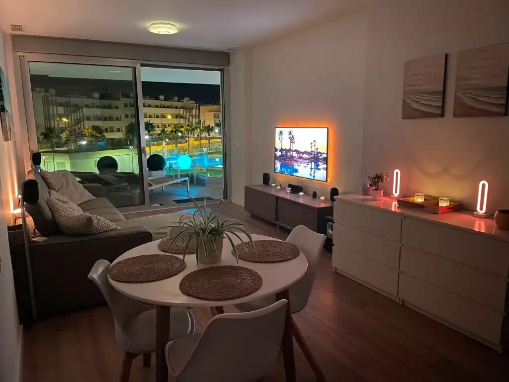 Sala d'estar de Apartament en venda en Orihuela amb Aire condicionat, Terrassa i Moblat