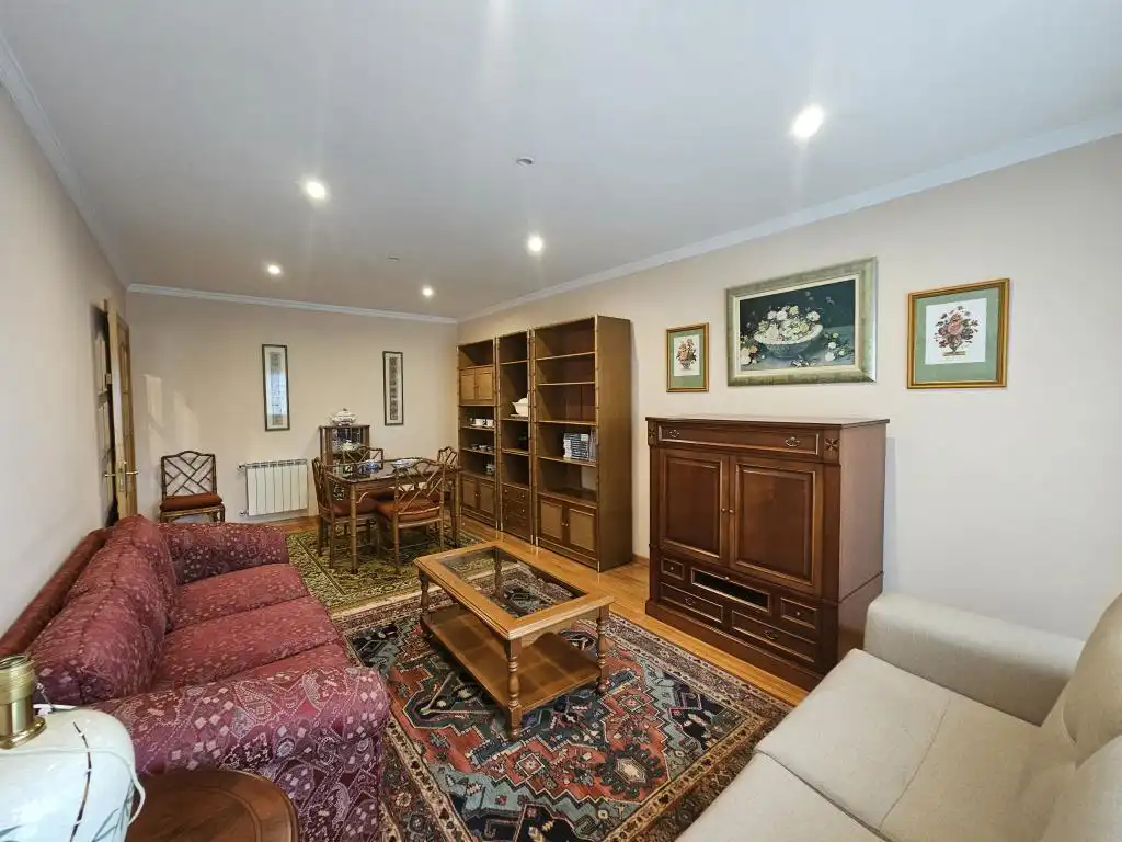Sala de estar de Piso en venta en Boiro con Calefacción, Parquet y Trastero