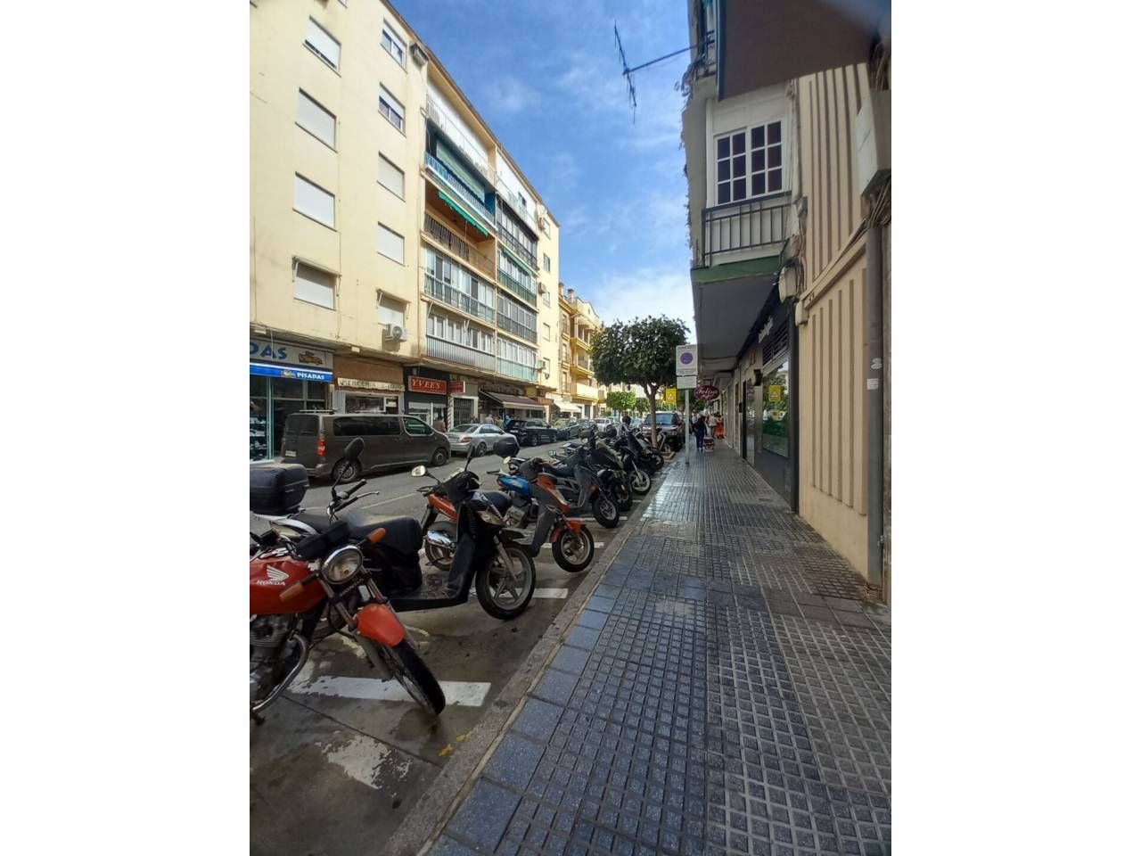Vista exterior de Pis en venda en Vélez-Málaga