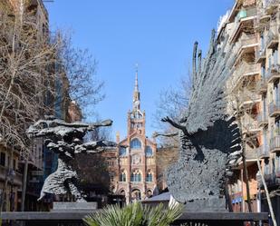 Vista exterior de Edifici en venda en  Barcelona Capital