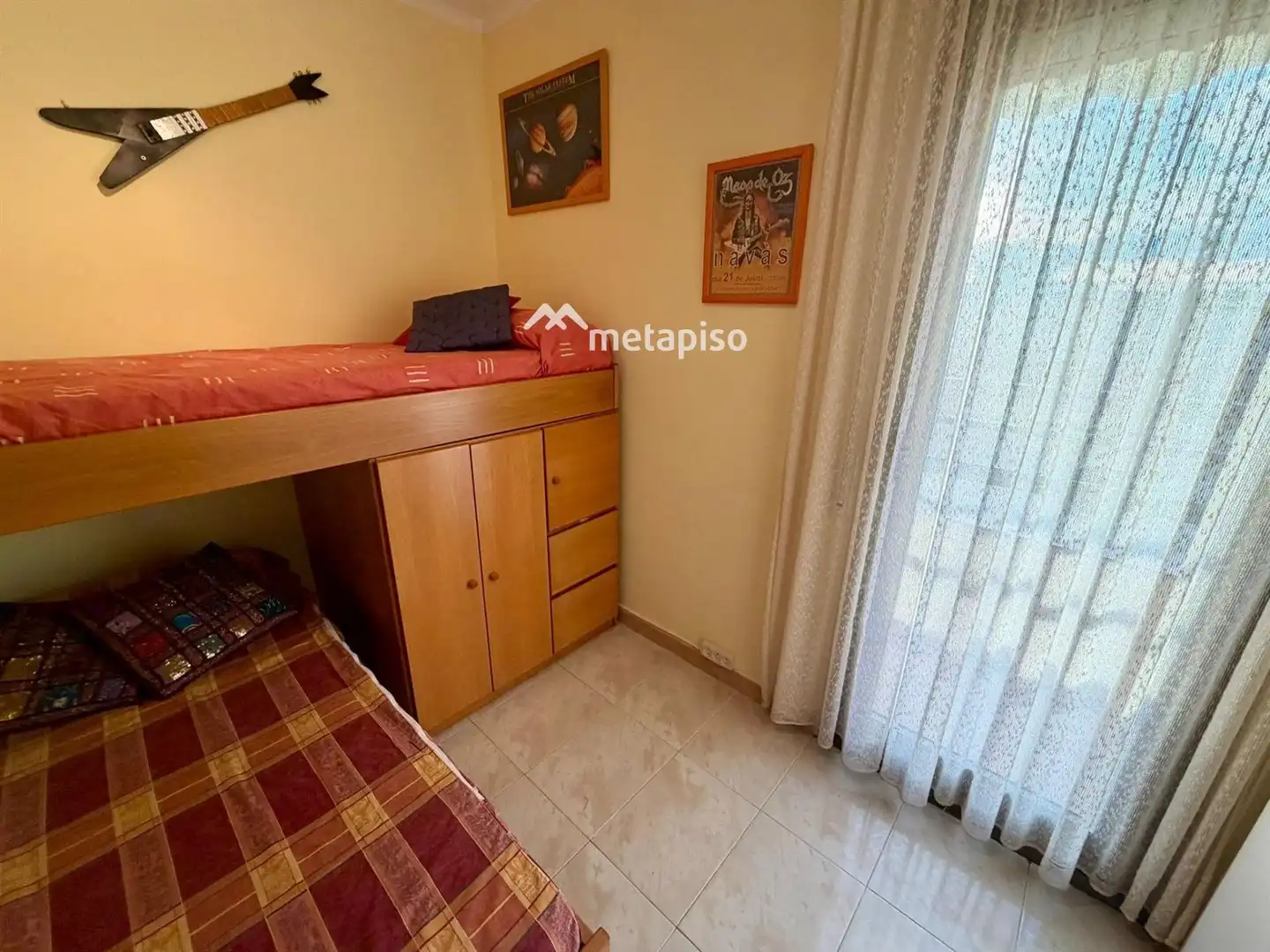 Schlafzimmer von Dachboden zum Verkauf in El Vendrell mit Klimaanlage, Heizung und Terrasse