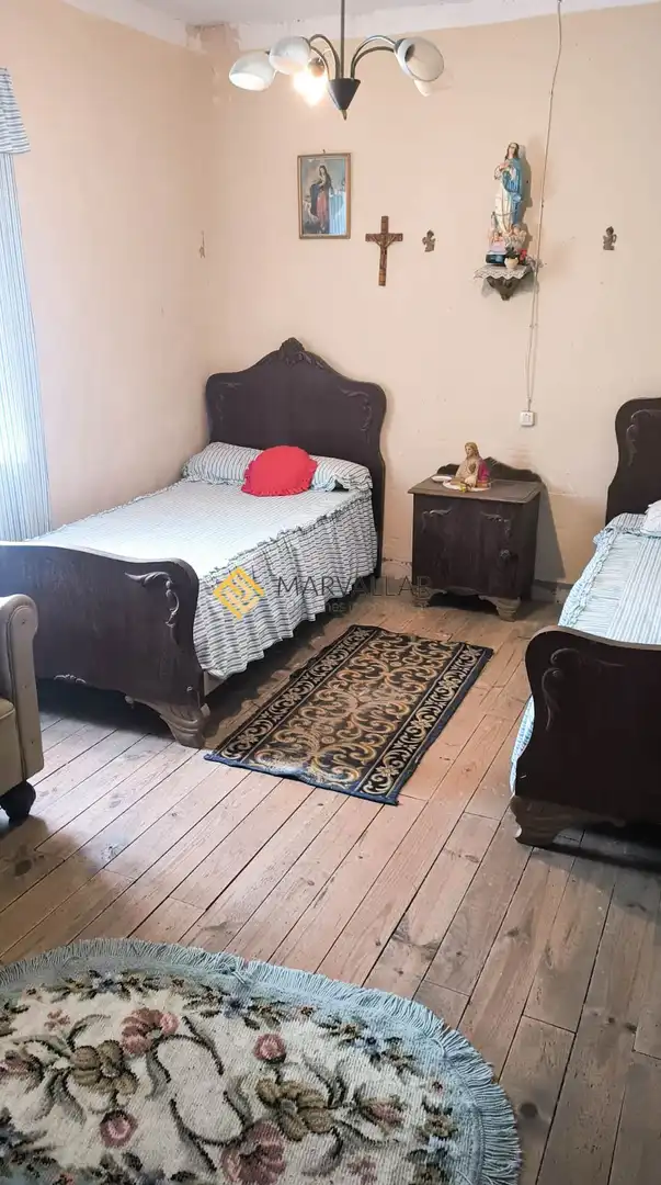 Habitación de Casa o chalet en venta en Luena 