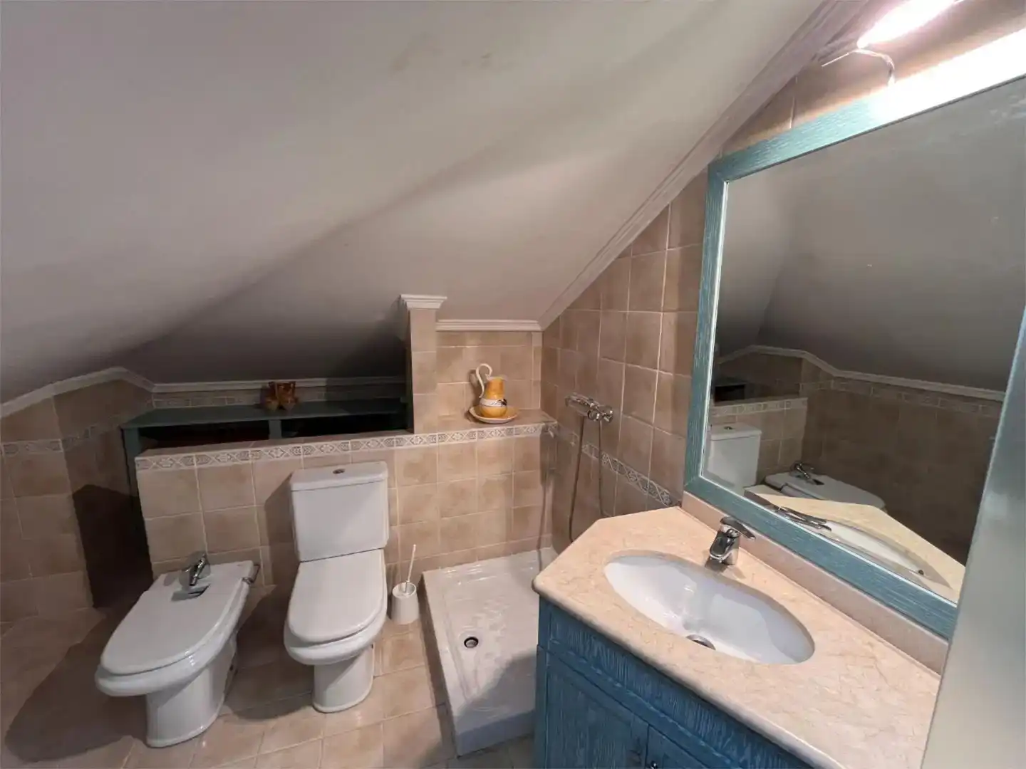 Badezimmer von Wohnung zum Verkauf in Basauri  mit Privatgarten, Parkett und Möbliert