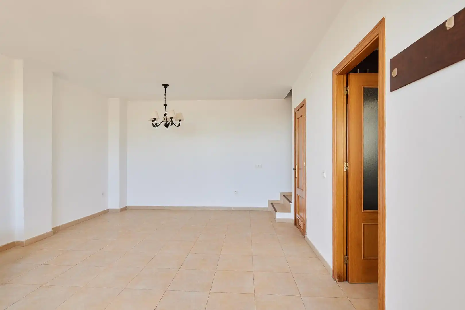 Casa adosada en venta en Medina Sidonia con Terraza, Balcón y Alarma