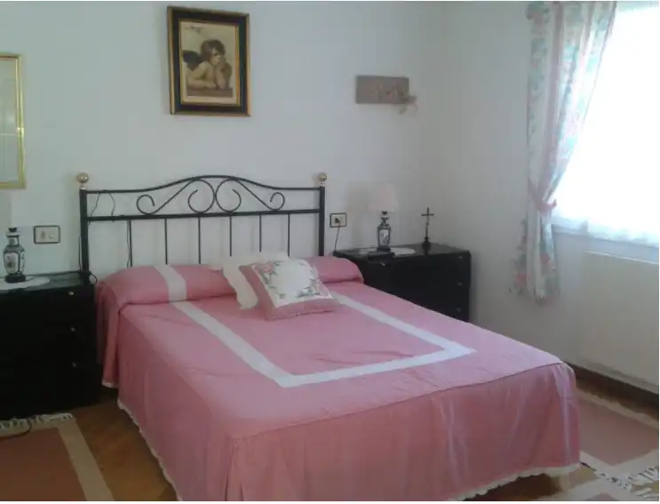 Habitación de Casa o chalet en venta en Sada (A Coruña) con Calefacción, Jardín privado y Parquet