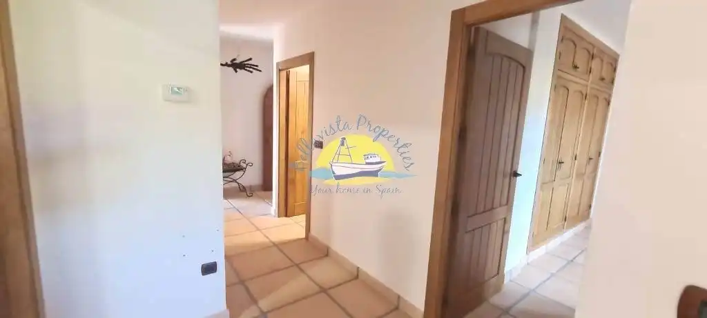 Country house zum Verkauf in Cartagena mit Privatgarten, Schwimmbad und Möbliert