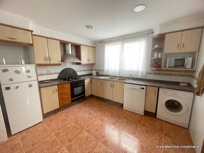 Cuina de Casa o xalet de lloguer en Valencia amb Terrassa, Traster i Moblat
