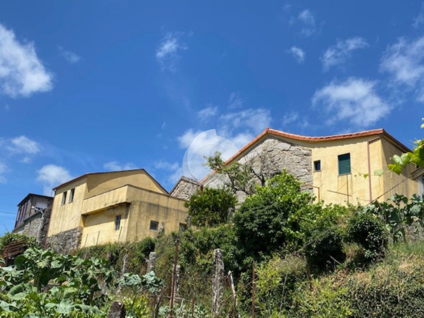 Vista exterior de Casa o xalet en venda en Lobios amb Jardí privat