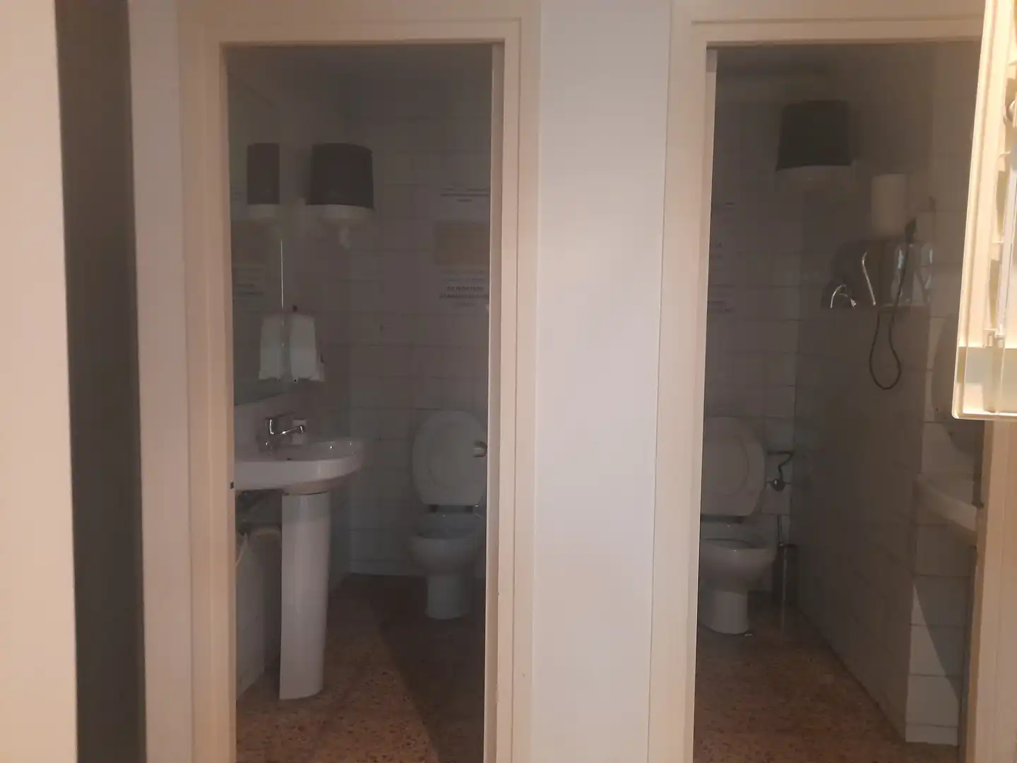 Bany de Oficina de lloguer en L'Hospitalet de Llobregat amb Aire condicionat i Calefacció