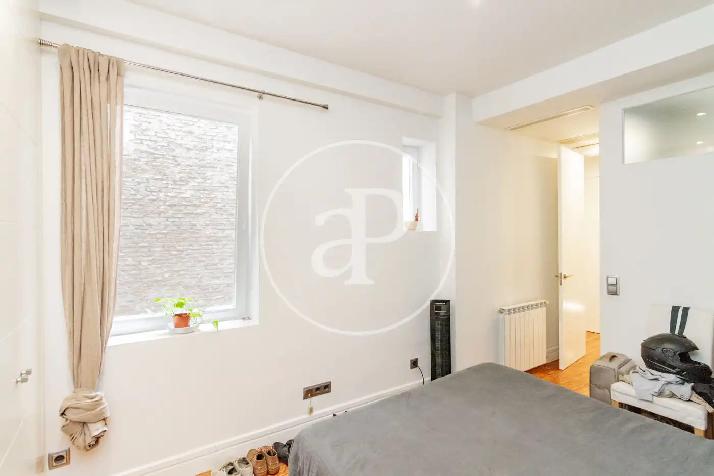 Schlafzimmer von Wohnung zum Verkauf in Madrid mit Klimaanlage, Heizung und Balkon
