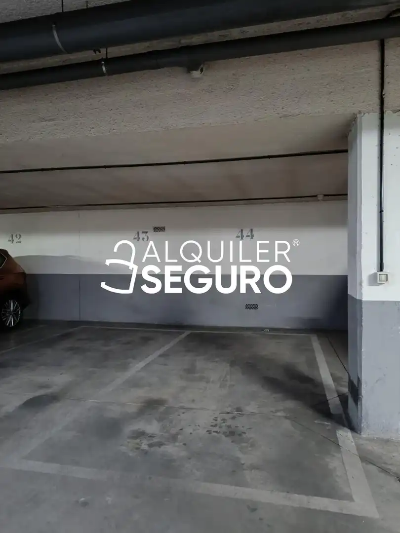 Parking of Flat for rent in Leganés  with Air Conditioner, Heating and Terrace