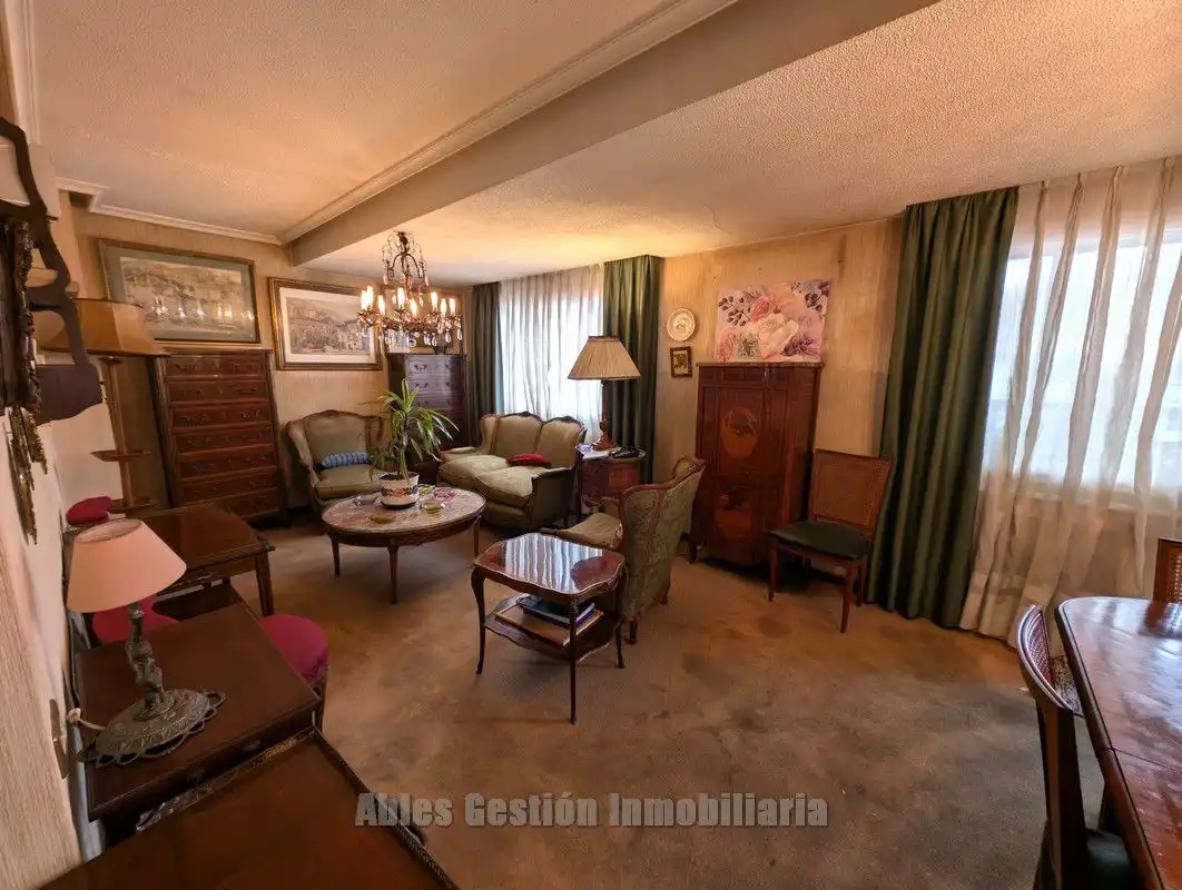Wohnzimmer von Dachboden zum Verkauf in Oviedo  mit Terrasse