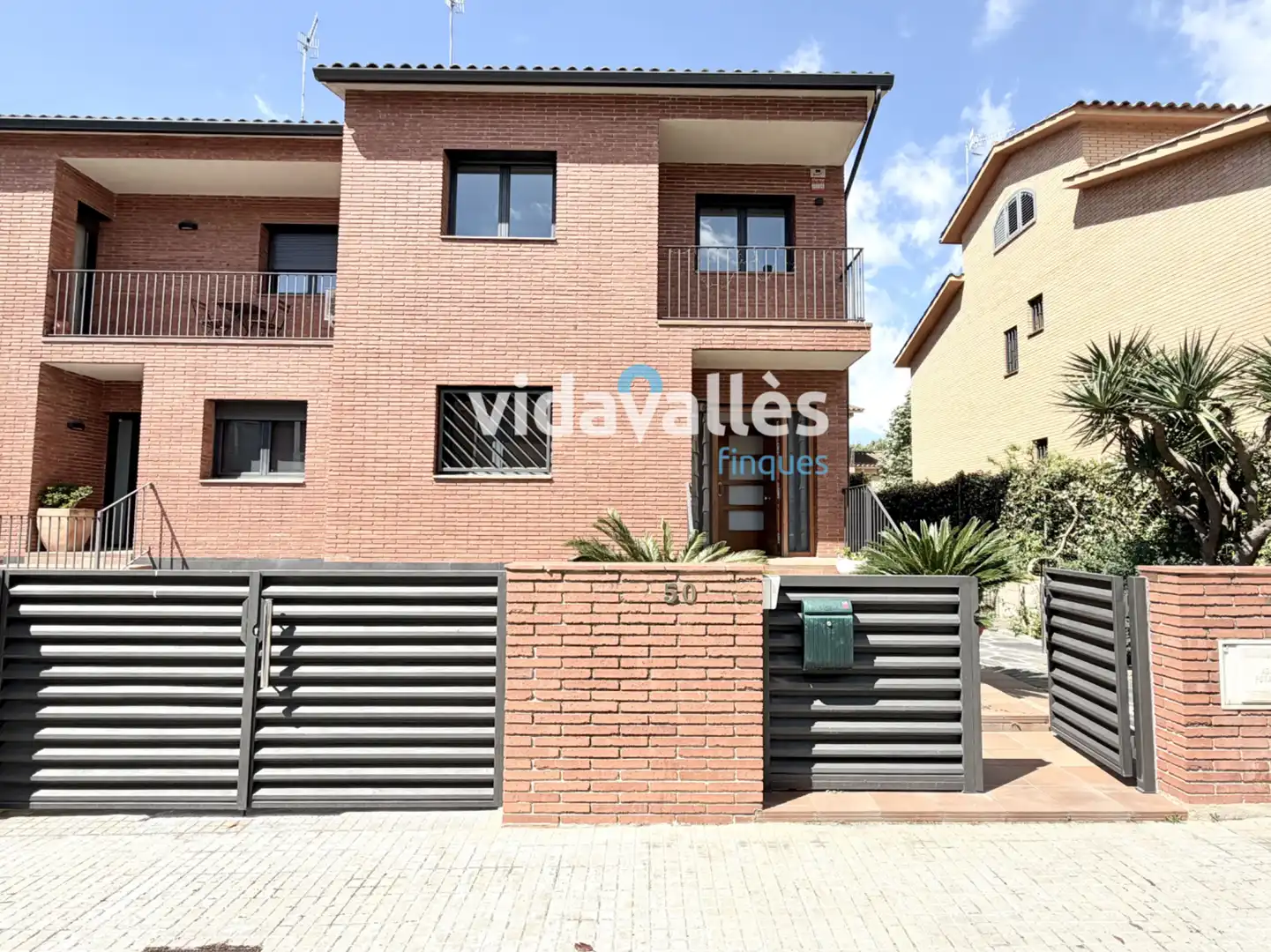 Exterior view of Houses for sale in Llinars del Vallès  with Heating, Private garden and Terrace