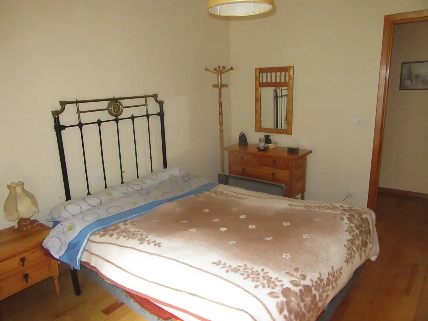 Habitación de Finca rústica en venta en Villanúa con Calefacción, Terraza y Trastero