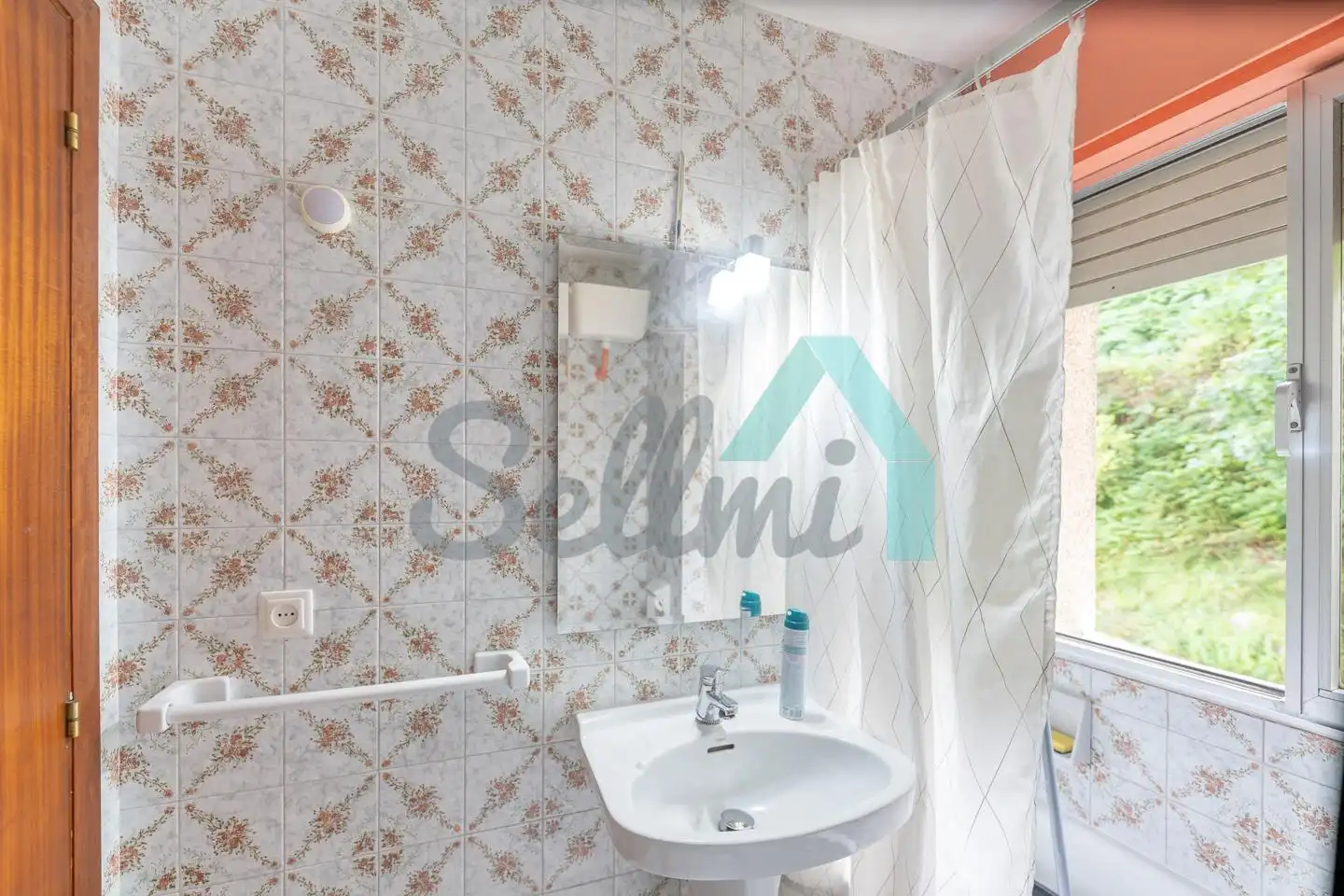 Badezimmer von Wohnung zur Miete in Castrillón mit Heizung, Parkett und Terrasse